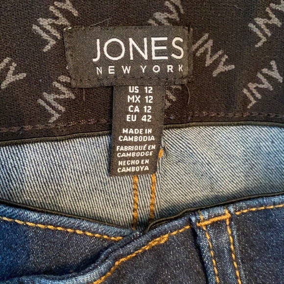JONES JEANS SIZE 12 GREAT CONDITION - Picture 2 of 2